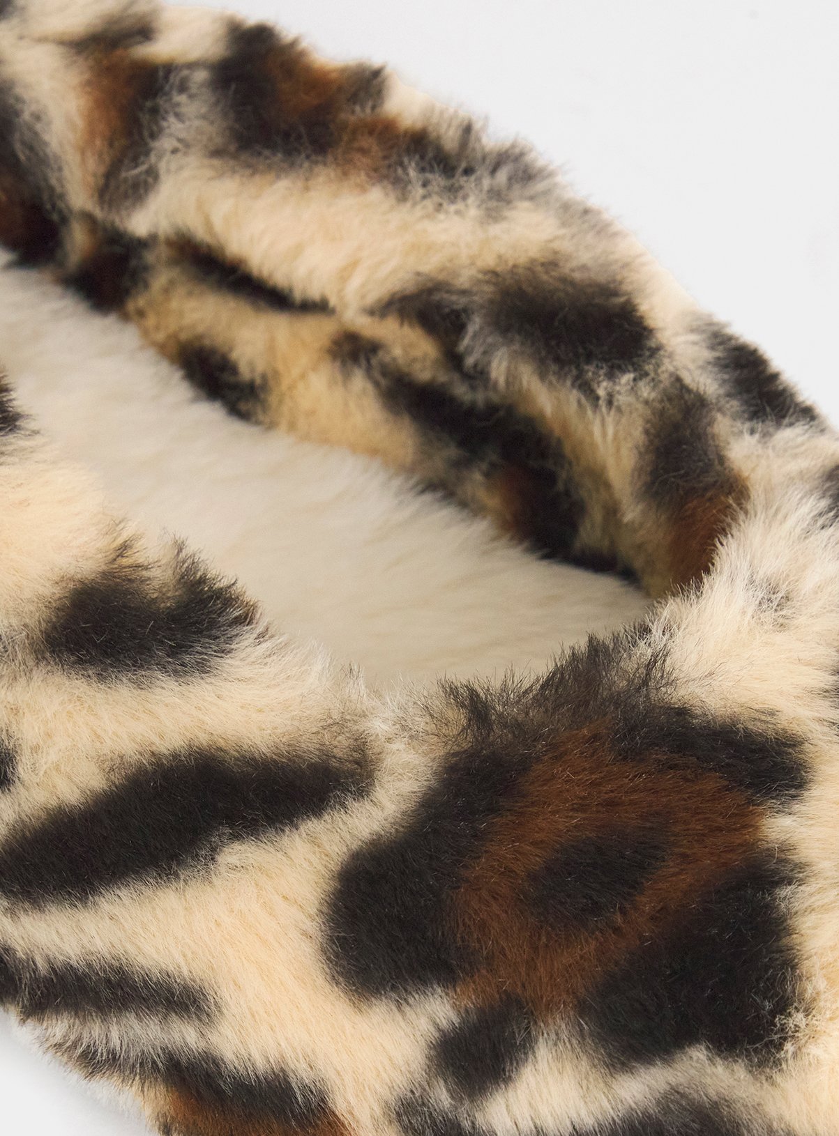 SIMPLY BE Leopard Print Fluffy Ballerina Slipper Wide Fit M - Image 4 thumbnail